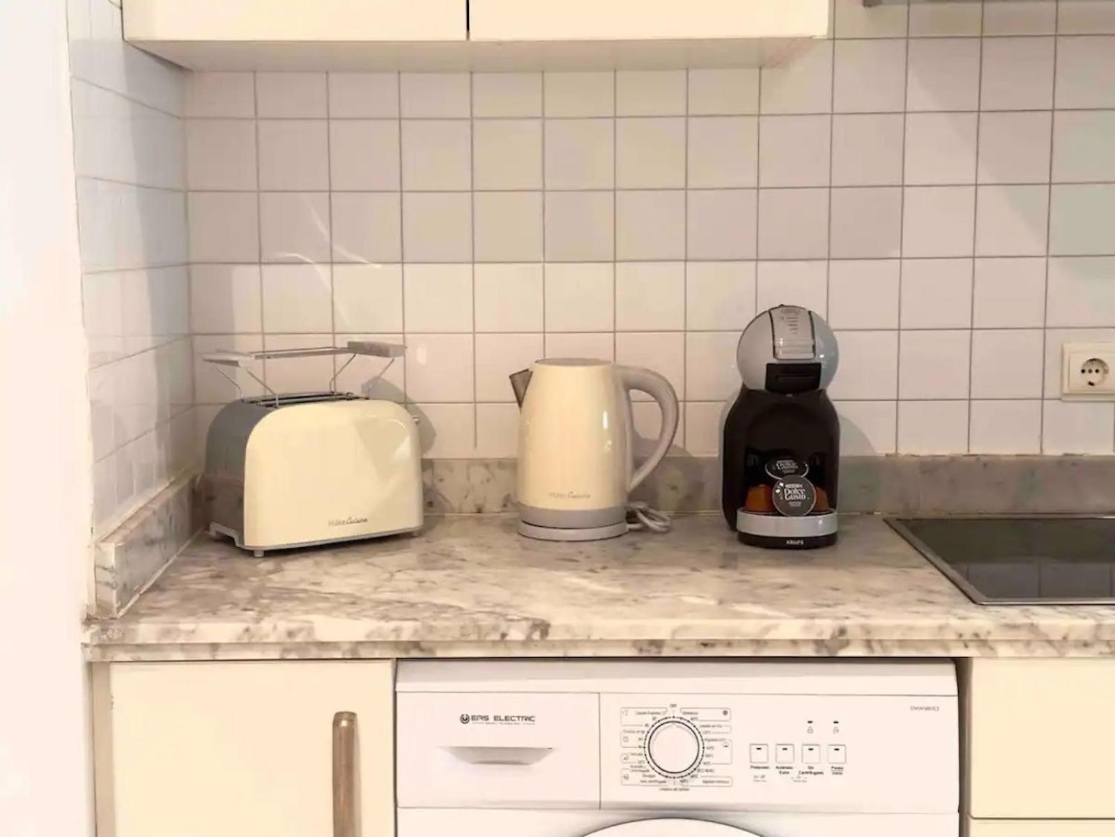 Lovely Apt In The City Center - 15M Walk Giralda 세비야 외부 사진