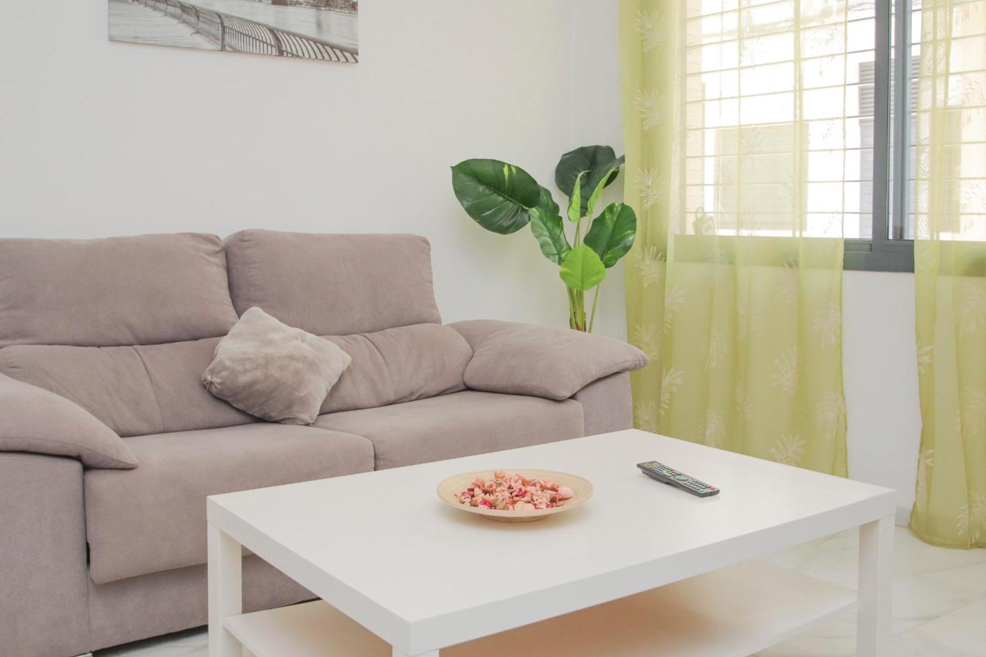 Lovely Apt In The City Center - 15M Walk Giralda 세비야 외부 사진